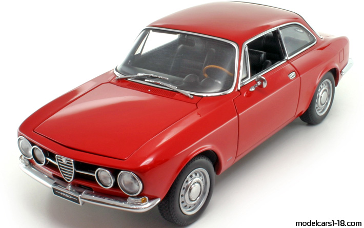 1967 - Alfa Romeo Giulia 1750 GTV AutoArt 1/18 - Предна лява страна