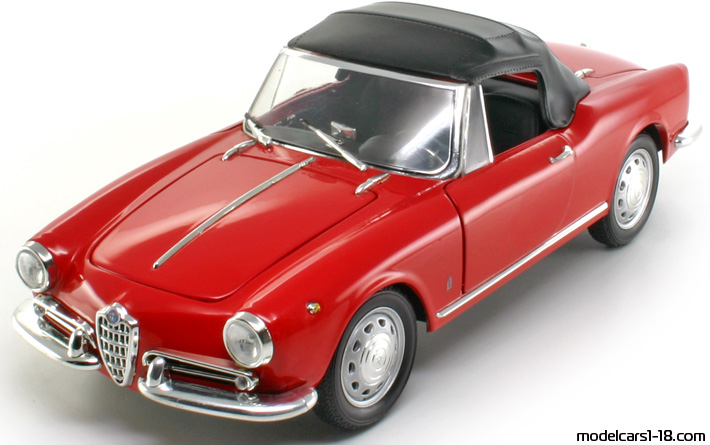 1959 - Alfa Romeo Giulietta Spyder Ricko 1/18 - Предна лява страна