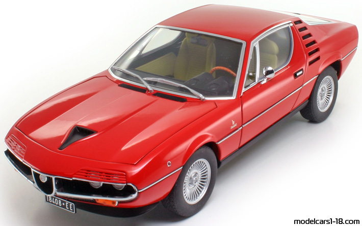 1970 - Alfa Romeo Montreal AutoArt 1/18 - Vorne linke Seite