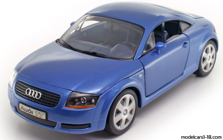 1998 - Audi TT (8N) Revell 1/18 - Предна лява страна