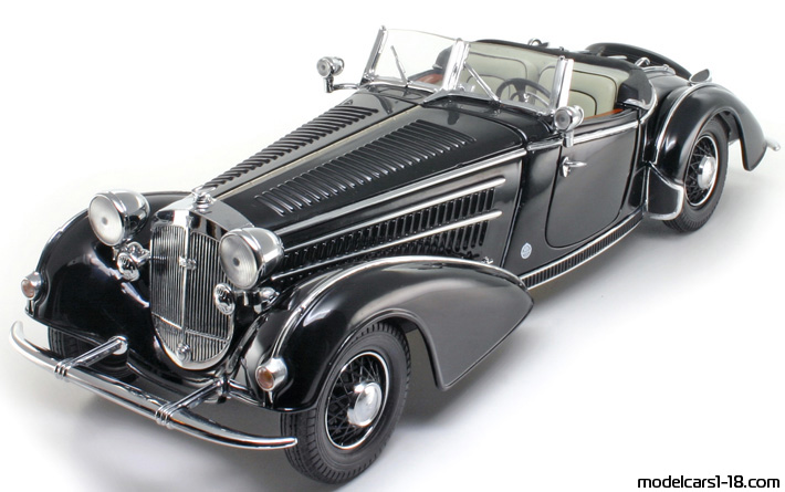 1938 - Auto Union Horch 855 Roadster Sun Star 1/18 - Front left side
