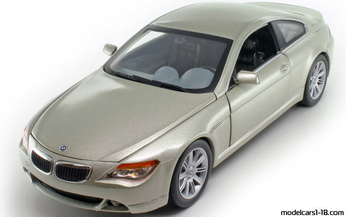 2004 - BMW 645 Ci (E63) Hot Wheels 1/18 - Vorne linke Seite