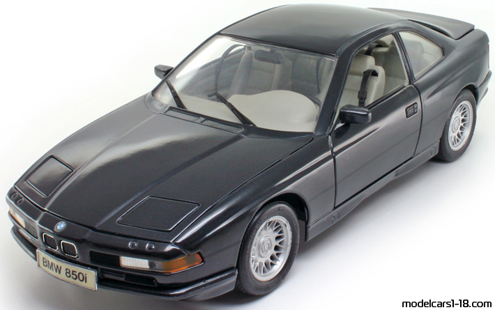 1990 - BMW 850i (E31) Maisto 1/18 - Передняя левая сторона