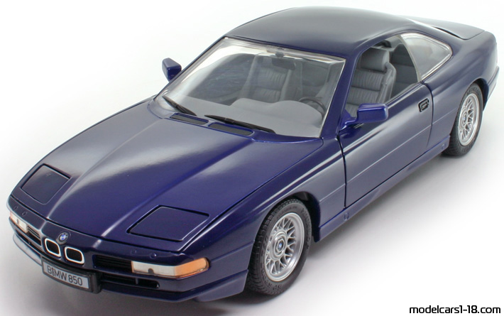 1990 - BMW 850i (E31) Revell 1/18 - Vorne linke Seite