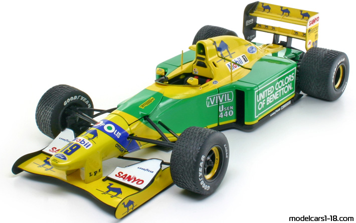 1992 - Benetton Ford B192 Minichamps 1/18 - Предна лява страна