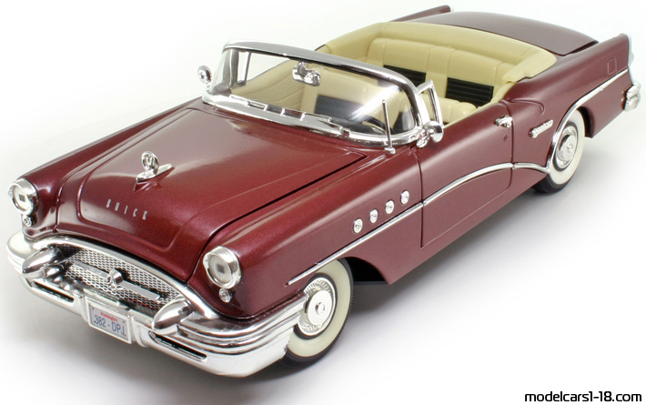 1955 - Buick Century Mira 1/18 - Передняя левая сторона