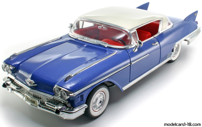 1958 - Cadillac Eldorado Seville (62) Road Signature 1/18 - Vorne linke Seite
