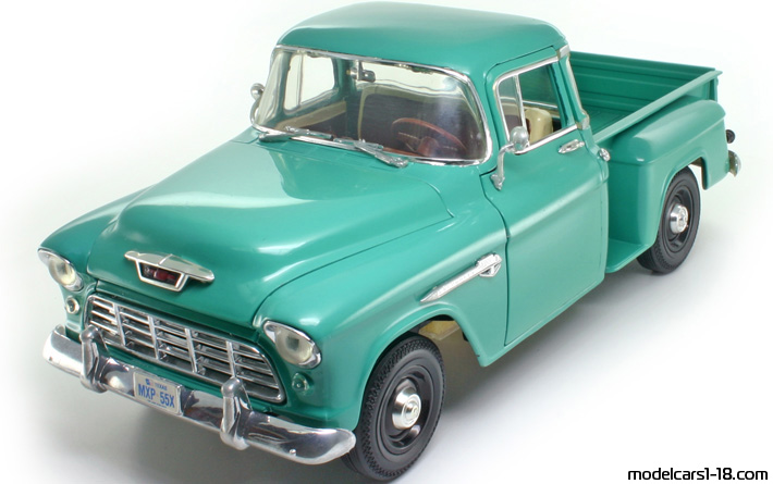 1955 - Chevrolet 3100 Pick Up ERTL 1/18 - Передняя левая сторона