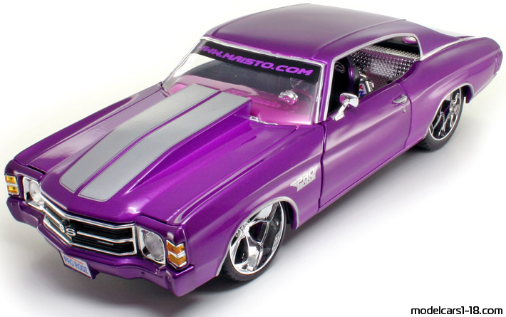 1971 - Chevrolet Chevelle SS 454 Maisto 1/18 - Front left side