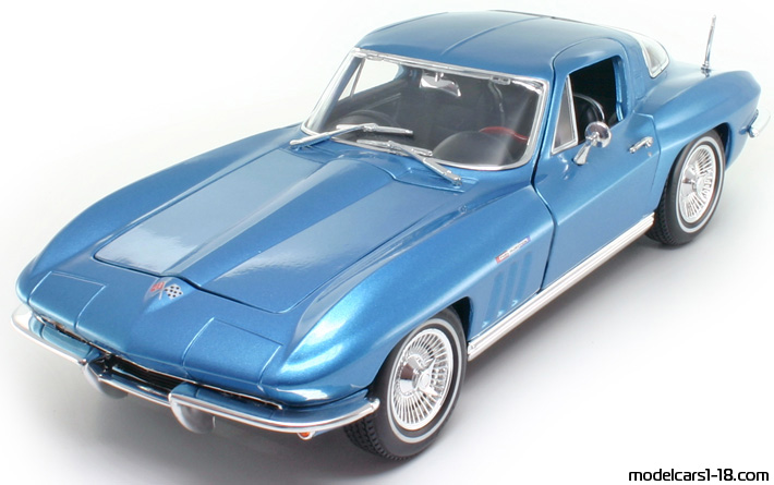 1965 - Chevrolet Corvette Sting Ray C2 Maisto 1/18 - Предна лява страна