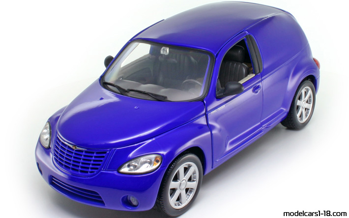 2000 - Chrysler PT Panel Cruiser Maisto 1/18 - Vorne linke Seite