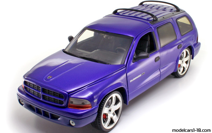 2000 - Dodge Durango ERTL 1/18 - Vorne linke Seite