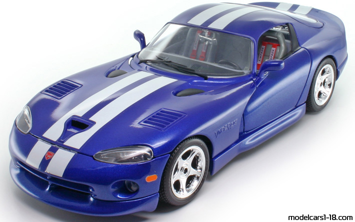 1996 - Dodge Viper GTS Bburago 1/18 - Предна лява страна