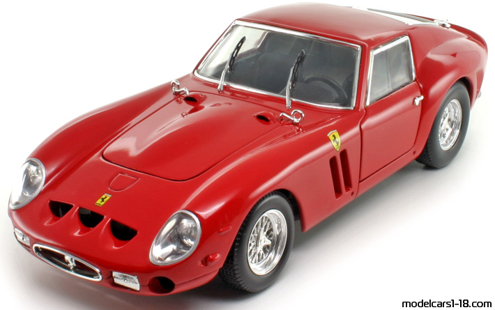 1962 - Ferrari 250 GTO Hot Wheels 1/18 - Предна лява страна