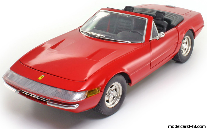 1970 - Ferrari 365 GTS/4 Daytona Solido 1/18 - Vorne linke Seite
