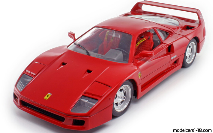 1987 - Ferrari F40 Polistil 1/18 - Предна лява страна