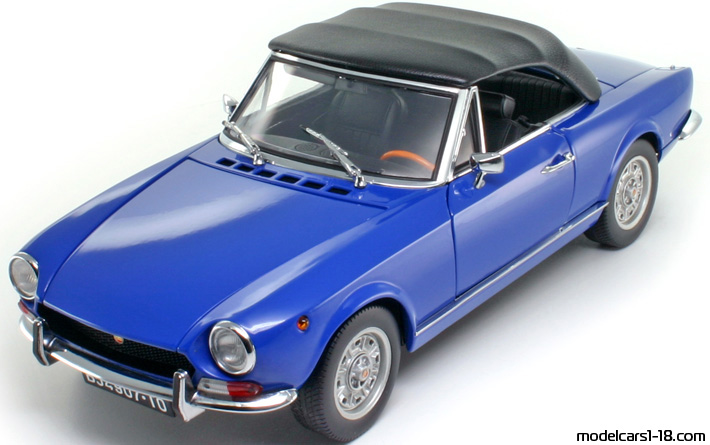 1970 - Fiat 124 Spider Sun Star 1/18 - Front left side