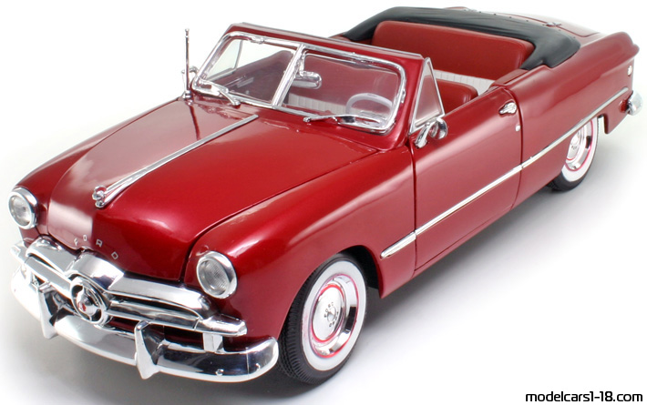 1949 - Ford Convertible Maisto 1/18 - Предна лява страна