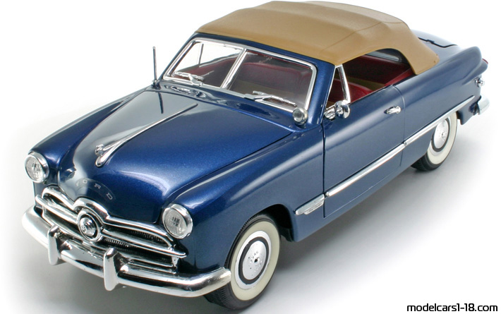 1949 - Ford Convertible Mira 1/18 - Front left side
