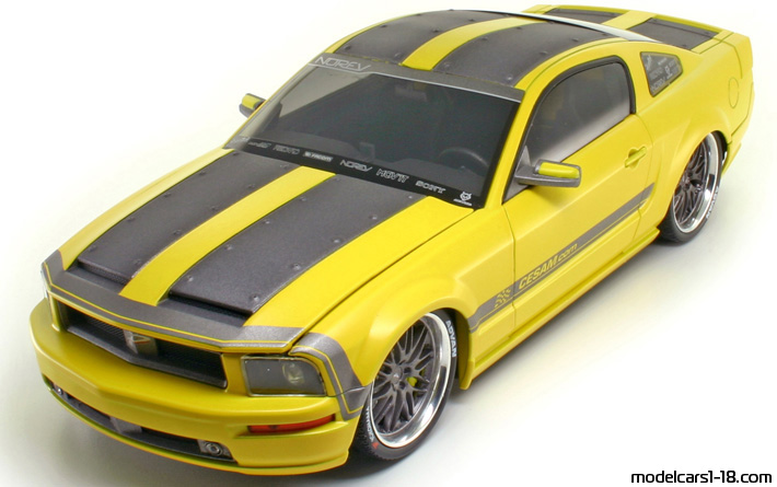 2007 - Ford Mustang Cesam Norev 1/18 - Предна лява страна