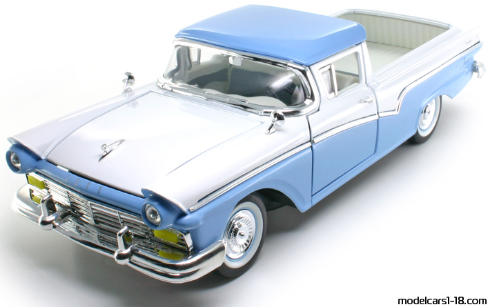 1957 - Ford Ranchero Road Signature 1/18 - Front left side