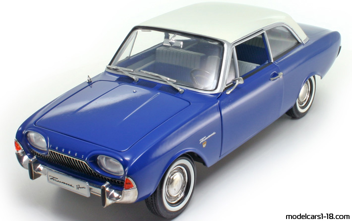 1960 - Ford Taunus 17M (P3) Revell 1/18 - Предна лява страна