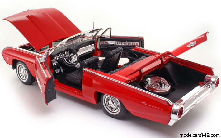 Ford Thunderbird (cabrio) 1963 Anson 1/18 - Details