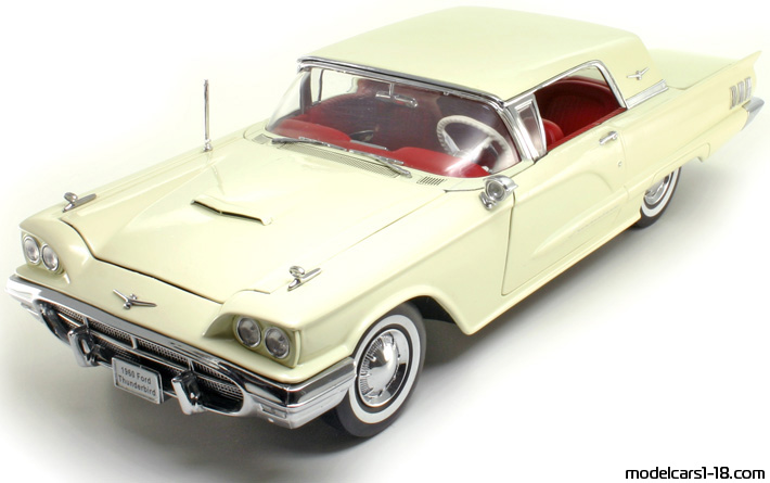 1960 - Ford Thunderbird Sun Star 1/18 - Передняя левая сторона