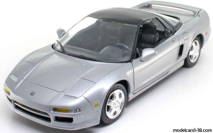 1990 - Honda NSX Revell 1/18 - Front left side