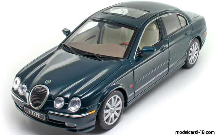 1999 - Jaguar S-Type Welly 1/18 - Передняя левая сторона