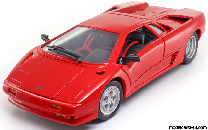 1989 - Lamborghini Diablo Maisto 1/18 - Передняя левая сторона