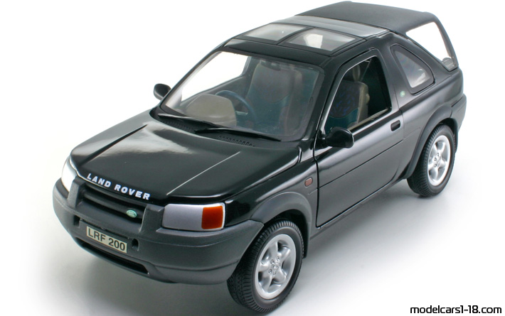 1997 - Land Rover Freelander ERTL 1/18 - Vorne linke Seite