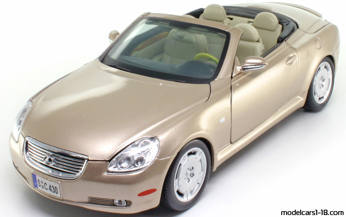 2001 - Lexus SC 430 Maisto 1/18 - Предна лява страна