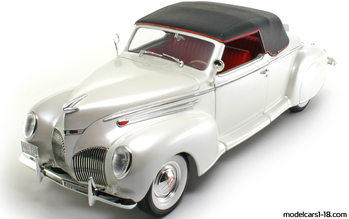 1939 - Lincoln Zephyr Signature Models 1/18 - Передняя левая сторона
