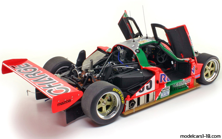 Mazda 787B (racing car) 1991 AutoArt 1/18 - Details