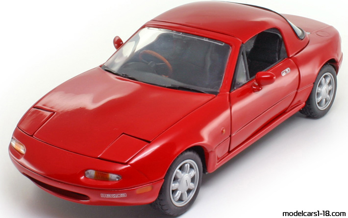 1989 - Mazda MX-5 Kyosho 1/18 - Предна лява страна