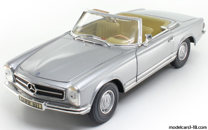 1963 - Mercedes 280 SL (W113) Anson 1/18 - Vorne linke Seite