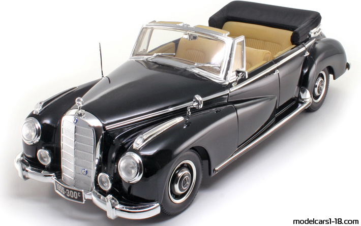 1955 - Mercedes 300 C (W186) Ricko 1/18 - Передняя левая сторона