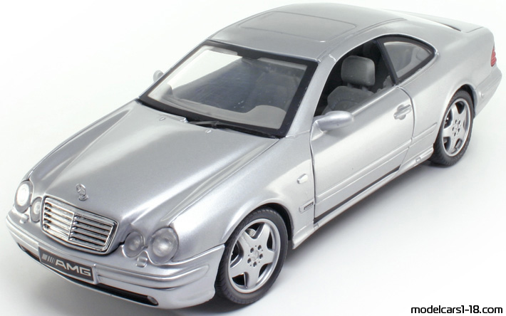 1997 - Mercedes CLK 55 AMG (C208) Anson 1/18 - Vorne linke Seite