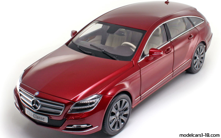 2012 - Mercedes CLS Shooting Brake (X218) Norev 1/18 - Предна лява страна