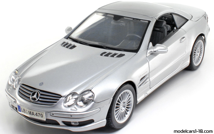 2001 - Mercedes SL 55 AMG (R230) Maisto 1/18 - Front left side