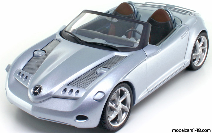 2000 - Mercedes Vision SLA Concept Gate 1/18 - Front left side