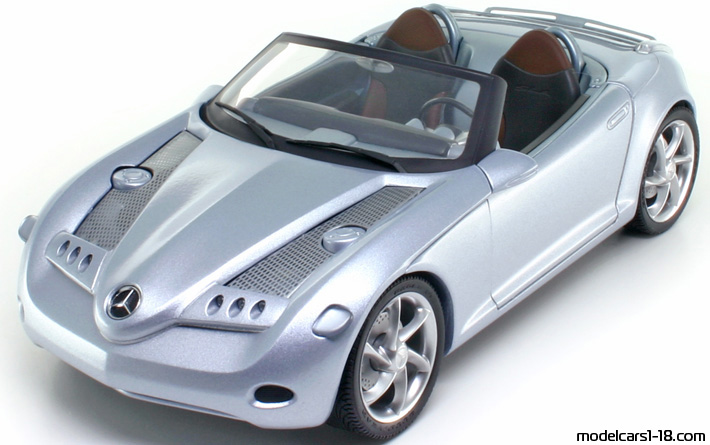 2000 - Mercedes Vision SLA Concept Gate 1/18 - Предна лява страна