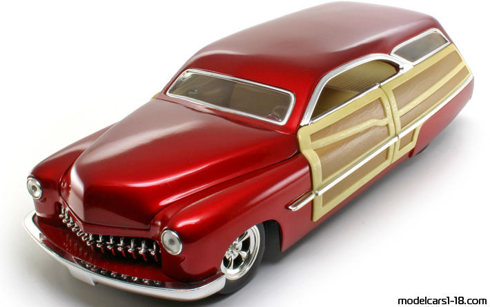 1950 - Mercury Eight Woodie Hot Wheels 1/18 - Front left side