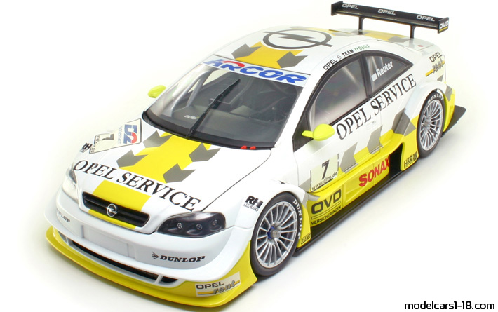 2000 - Opel Astra V8 DTM Action Performance Companies 1/18 - Front left side