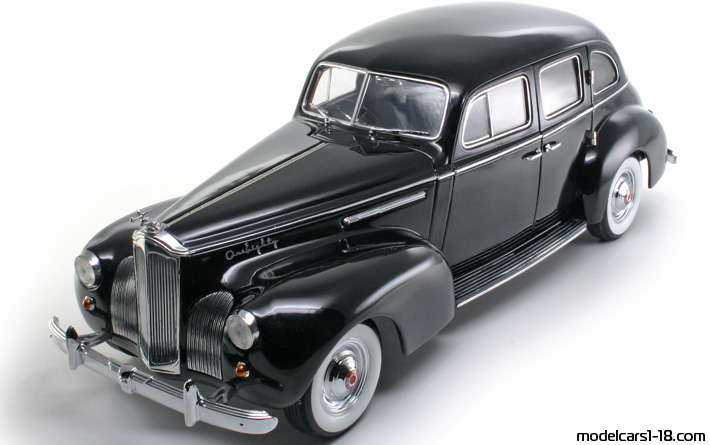 1938 - Packard 180 Signature Models 1/18 - Предна лява страна