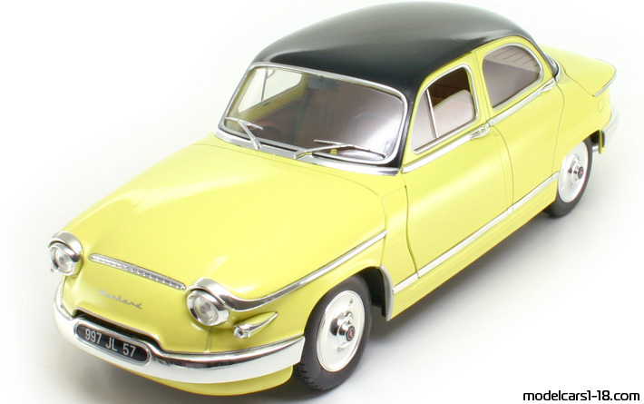 1961 - Panhard PL 17 Solido 1/18 - Front left side