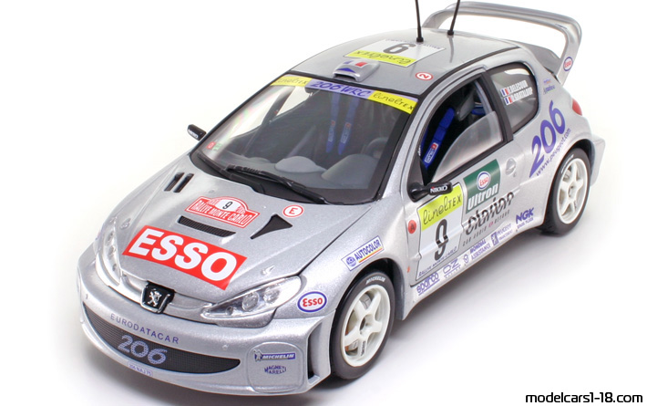 2000 - Peugeot 206 WRC Solido 1/18 - Предна лява страна