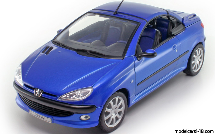 2002 - Peugeot 206 cc Welly 1/18 - Vorne linke Seite