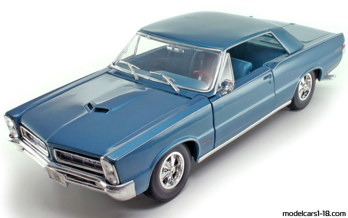 1965 - Pontiac GTO Maisto 1/18 - Предна лява страна